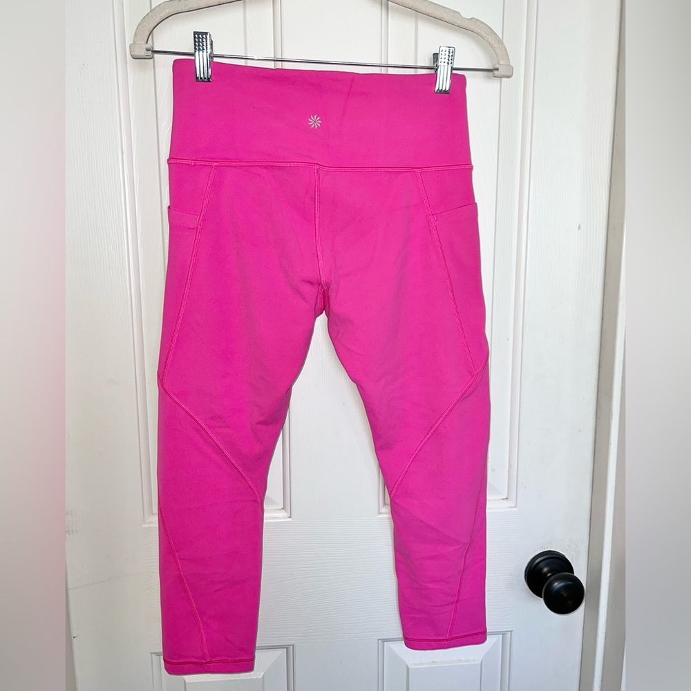 Athleta Bright Pink Salutation Pocket Cropped Leggings Size Small